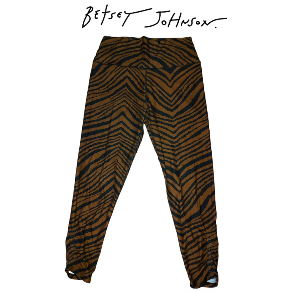 Betsey Johnson Animal Print Leggings